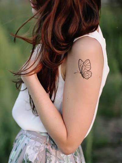 tatuaje mujer minimalista