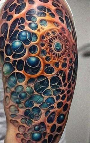 Tatuajes biomecánicos
