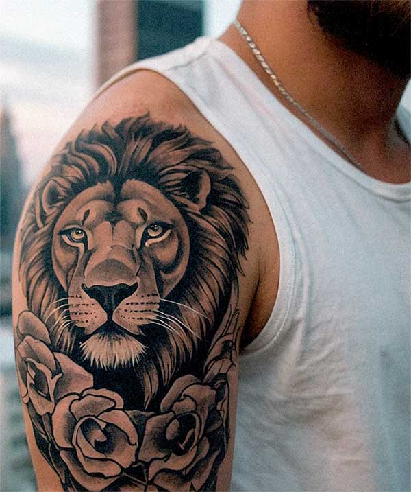 tatuajes de leones en el brazo